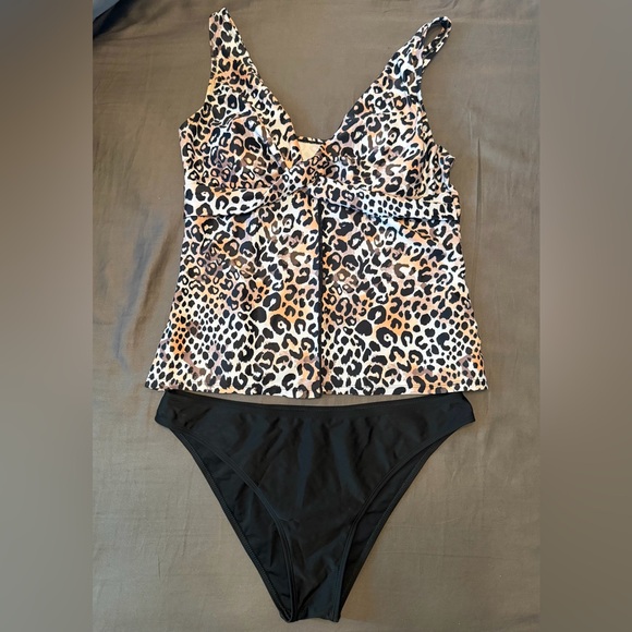 Other - Leopard print tankini